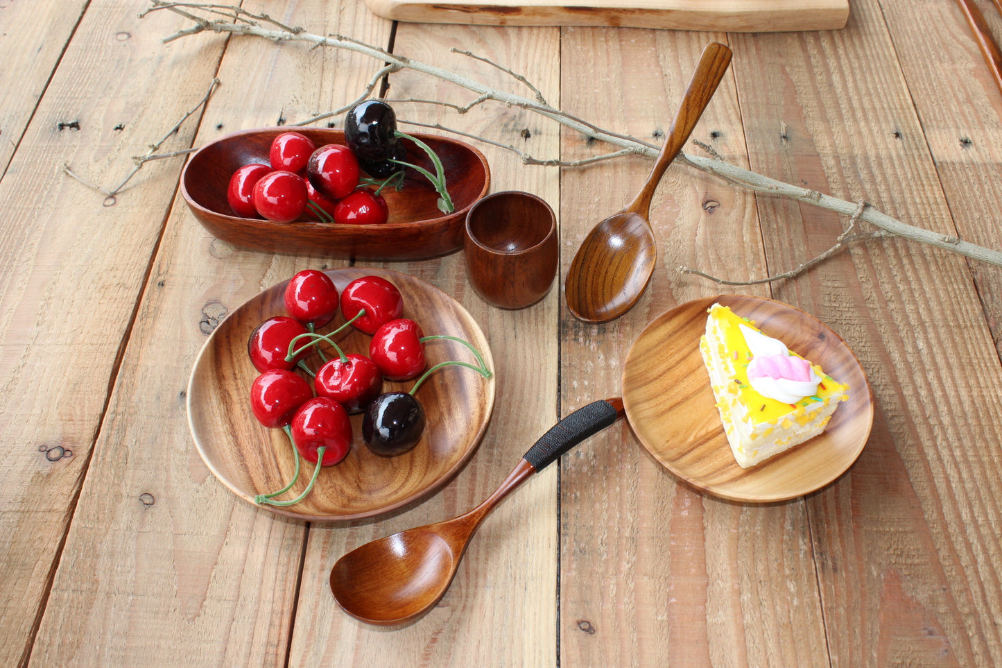 Solid Wood Plate, Whole Wood Plate, Fruit Tray, and Acacia Tableware