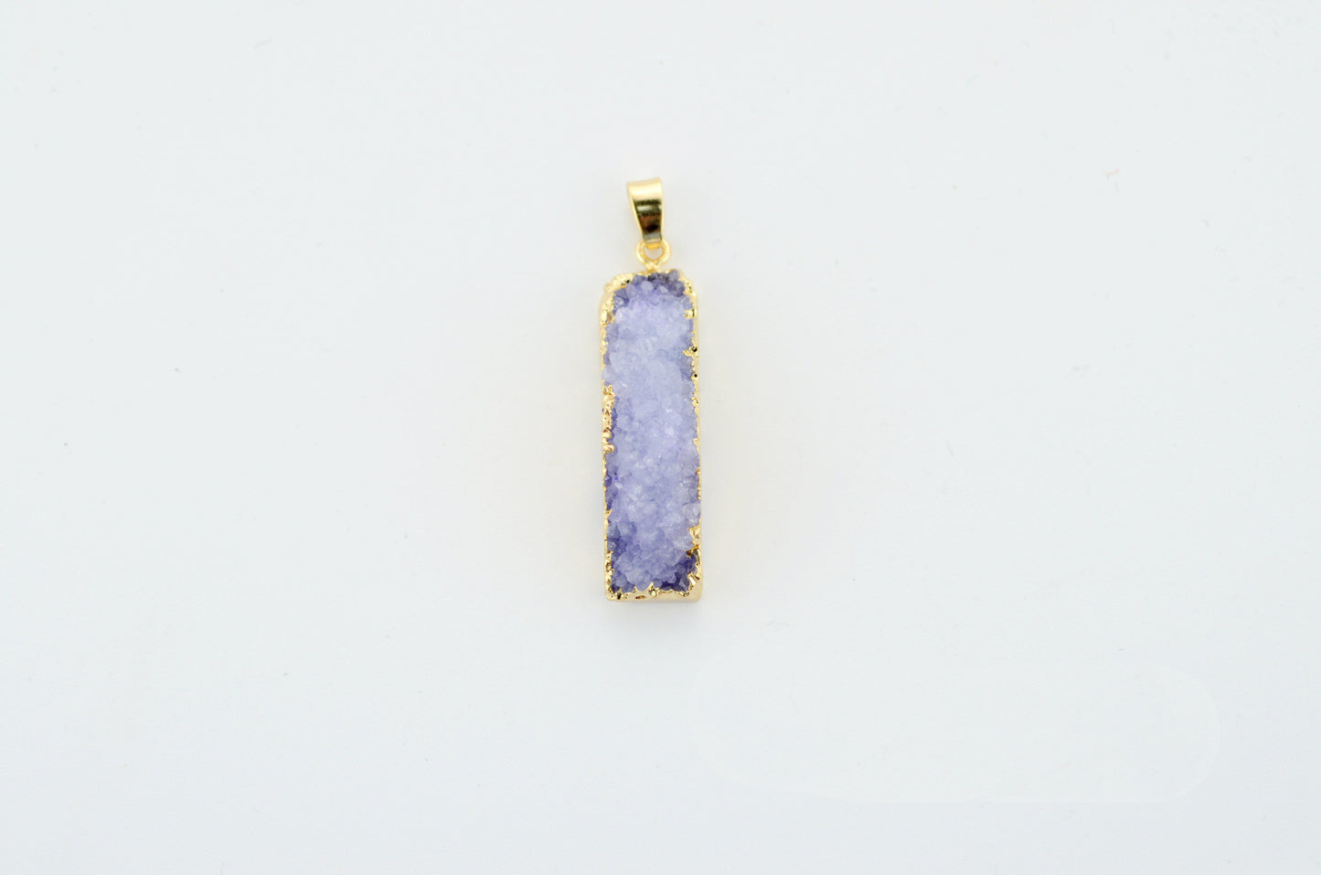 Pendentif en pierre naturelle bleue élégante