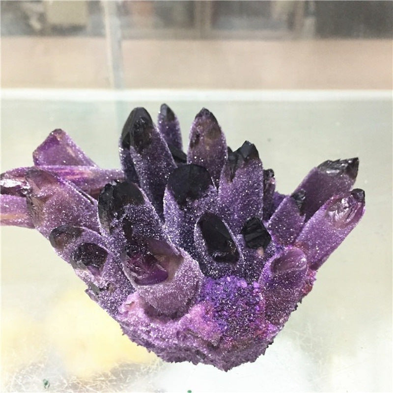 Décoration en améthyste, pierre brute violette