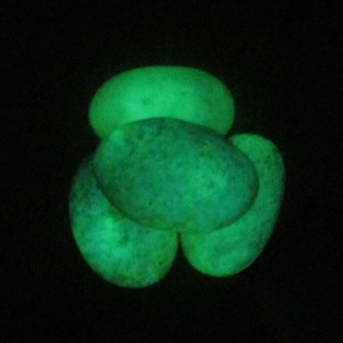 Natural Luminous Stone: Mystical Glow and Energetic Benefits ✨
