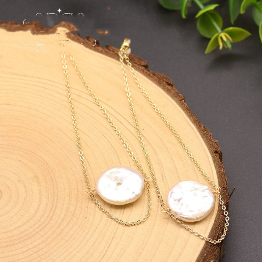 ¡Mejora tu estilo con nuestro pendiente de perlas naturales de agua dulce blancas! ✨