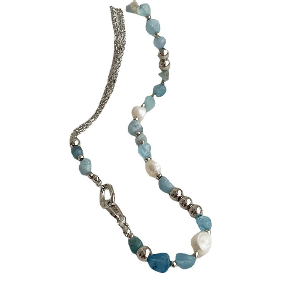 Collier en Cristal Bleu et Perles Baroques d'Eau Douce Naturelles