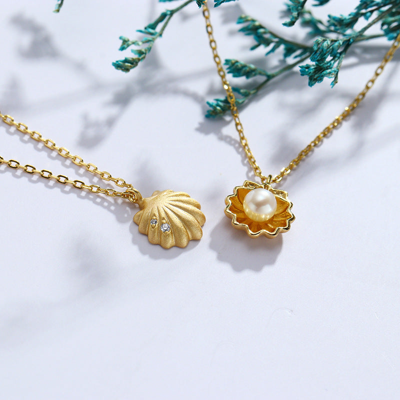 Collier  avec perle de coquillage cultivé en eau douce - Une beauté naturelle à votre cou !