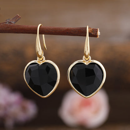 Boucles d’Oreilles Pendantes en Pierre – Design Cœur Élégant