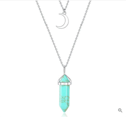 Collier Cristal de Lune – Pendentif Colonne Hexagonale en Turquoise avec Chaîne Serpent