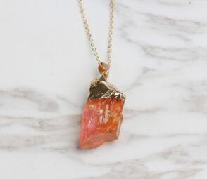 Chakra Protection Necklace with Quartz Crystal: Balance and Energetic Harmony ✨