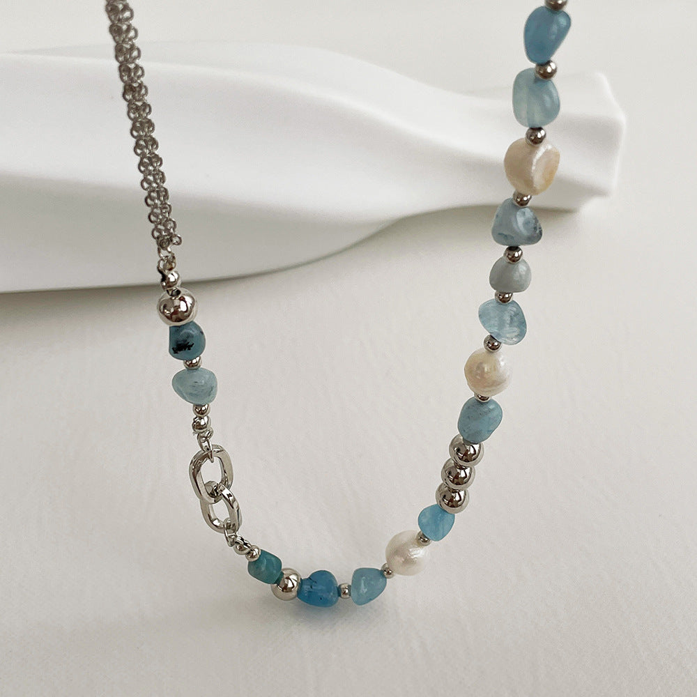 Collier en Cristal Bleu et Perles Baroques d'Eau Douce Naturelles