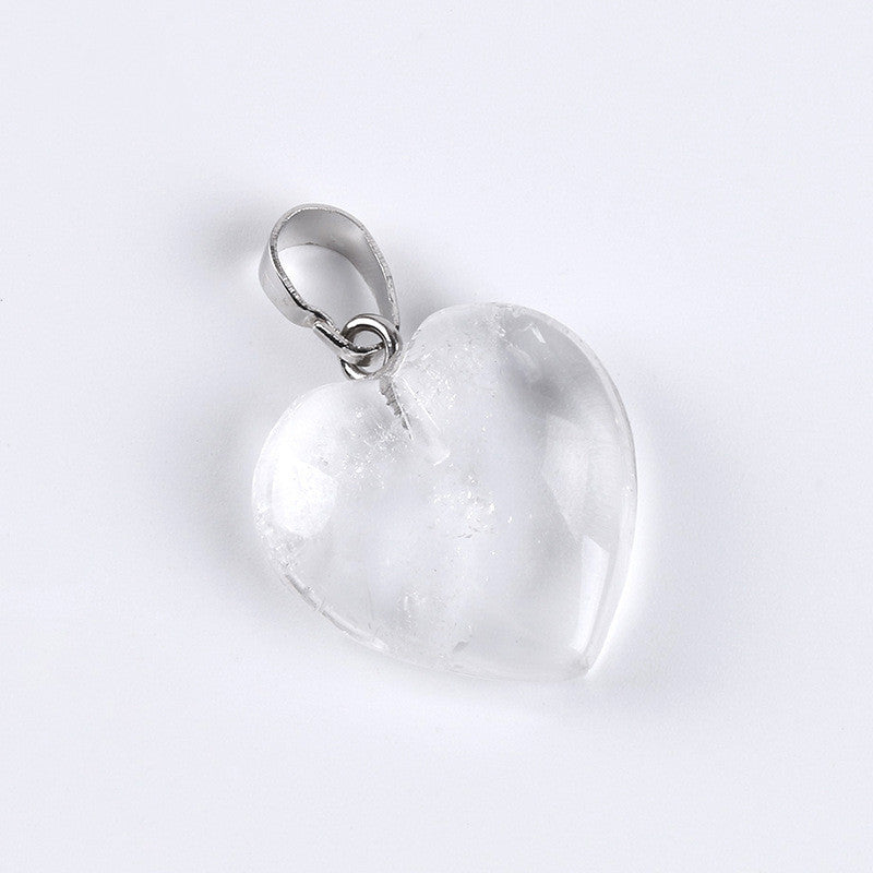 Pendentif cœur en pierre transparente naturelle