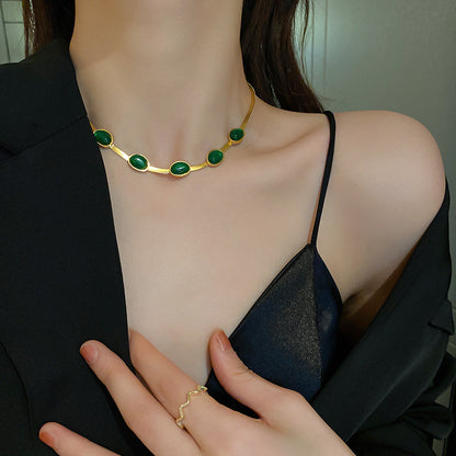 Ensemble Bijoux avec Pierre Verte : Collier, Bracelet et Boucles d’Oreilles – Élégance Bohème pour Femme