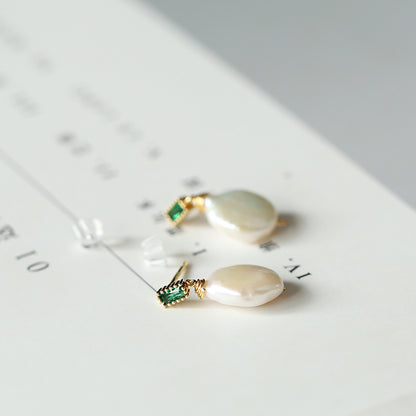 ¡Mejora tu rostro con nuestros nuevos aretes de perlas barrocas de agua dulce! ✨