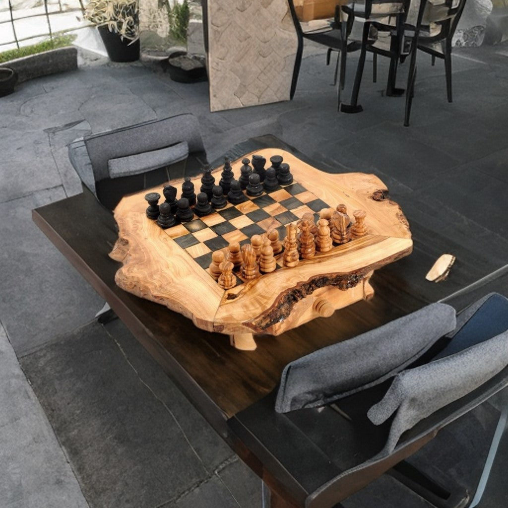 Zerazi - Juego de ajedrez de madera de olivo - 30/30cm - piezas talladas a mano, cajones de almacenamiento y diseño único.